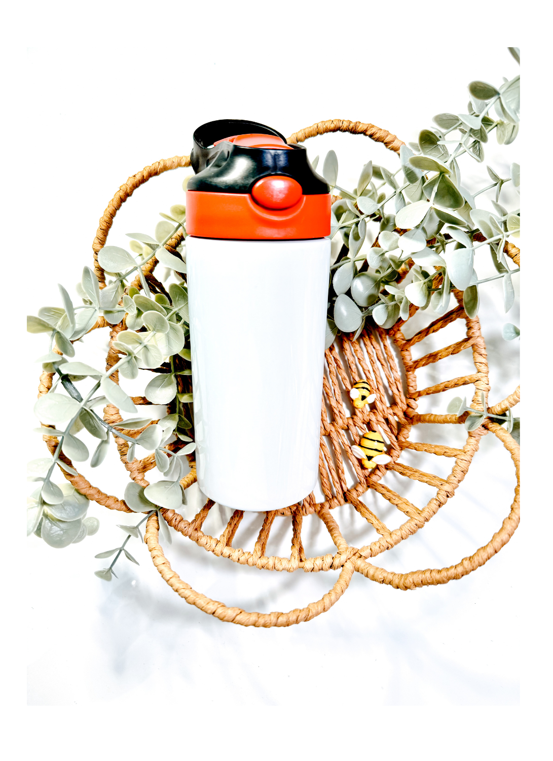 hese are perfect for on-the-go kiddos. Make hydration fun and hassle-free!