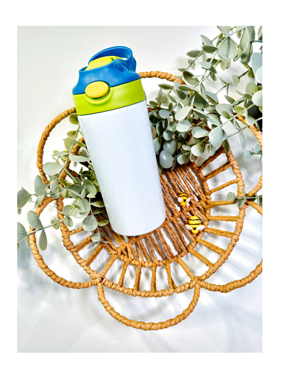 hese are perfect for on-the-go kiddos. Make hydration fun and hassle-free!