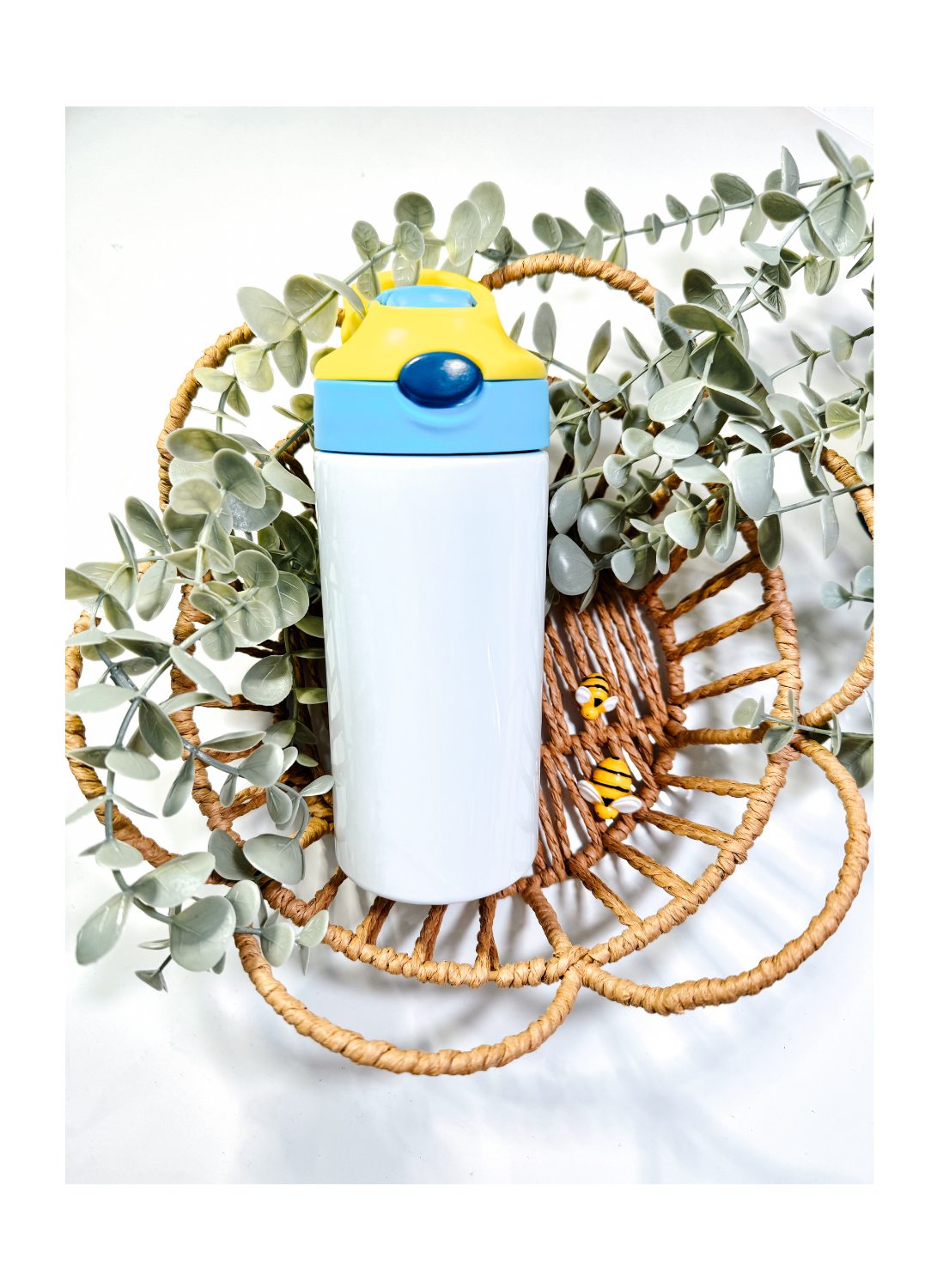 hese are perfect for on-the-go kiddos. Make hydration fun and hassle-free!